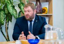 Oma maailmavaadet saavad Riigikogu liikmed kรตige paremini vรคljendada parlamendiรผhendustes