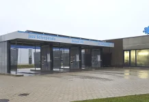 Rail Balticu ehitaja vรตimaldab raplamaalastel tasuta autot pesta