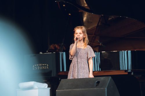 Laulukarussell_CK-47