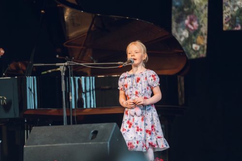 Laulukarussell_CK-8